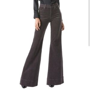 Like new Alice + Olivia high rise jeans, corduroy. Size 25. EUC